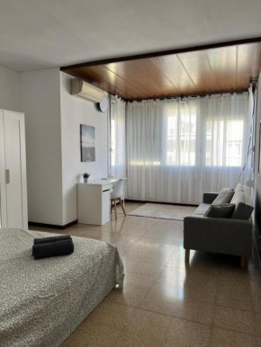 Habitacion privada en PISO COMPARTIDO Lepanto